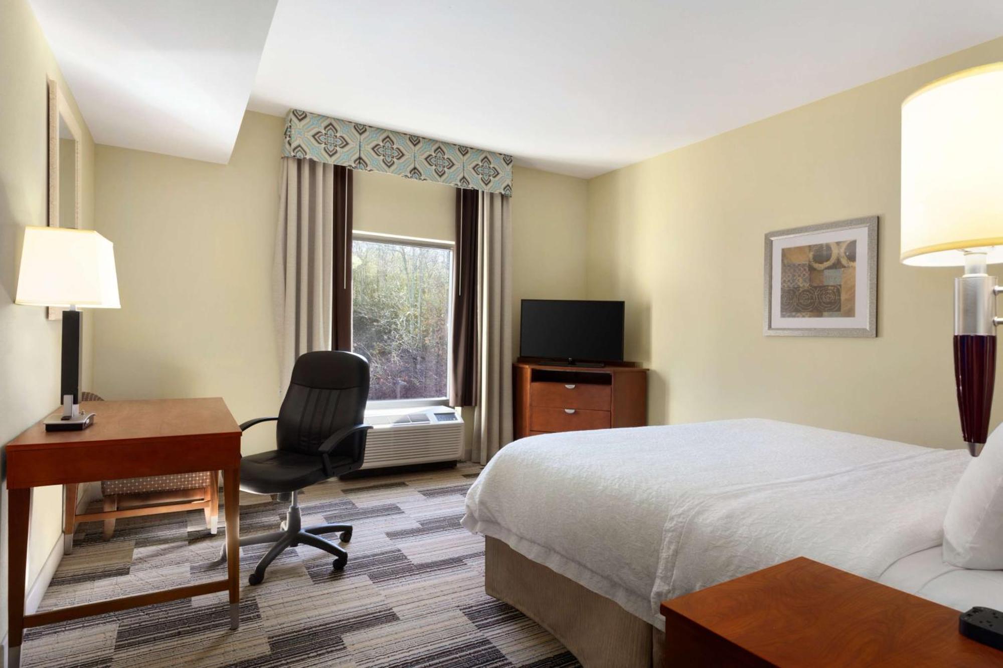 Hampton Inn & Suites Birmingham Airport Area Irondale Exterior foto