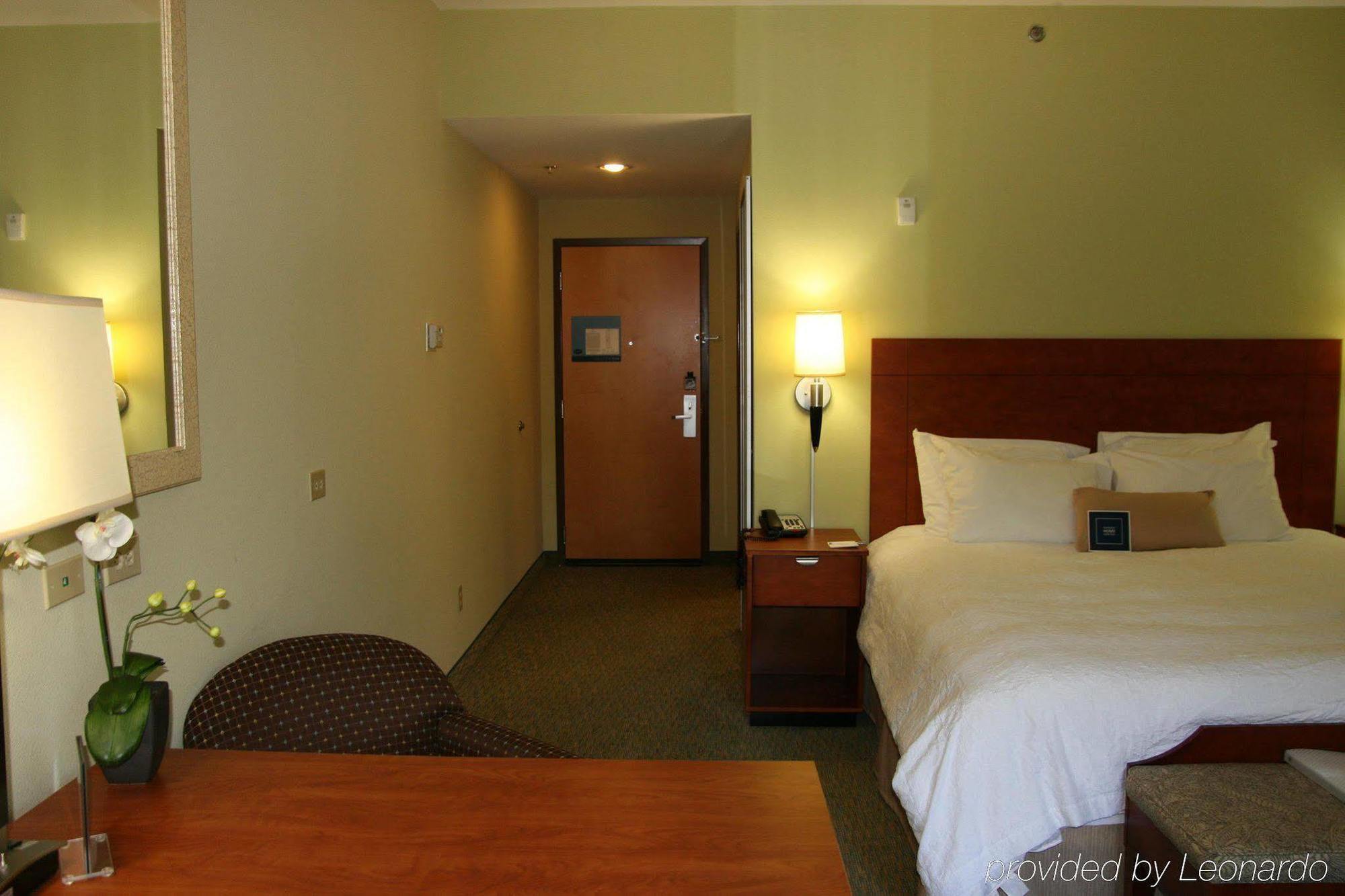 Hampton Inn & Suites Birmingham Airport Area Irondale Habitación foto