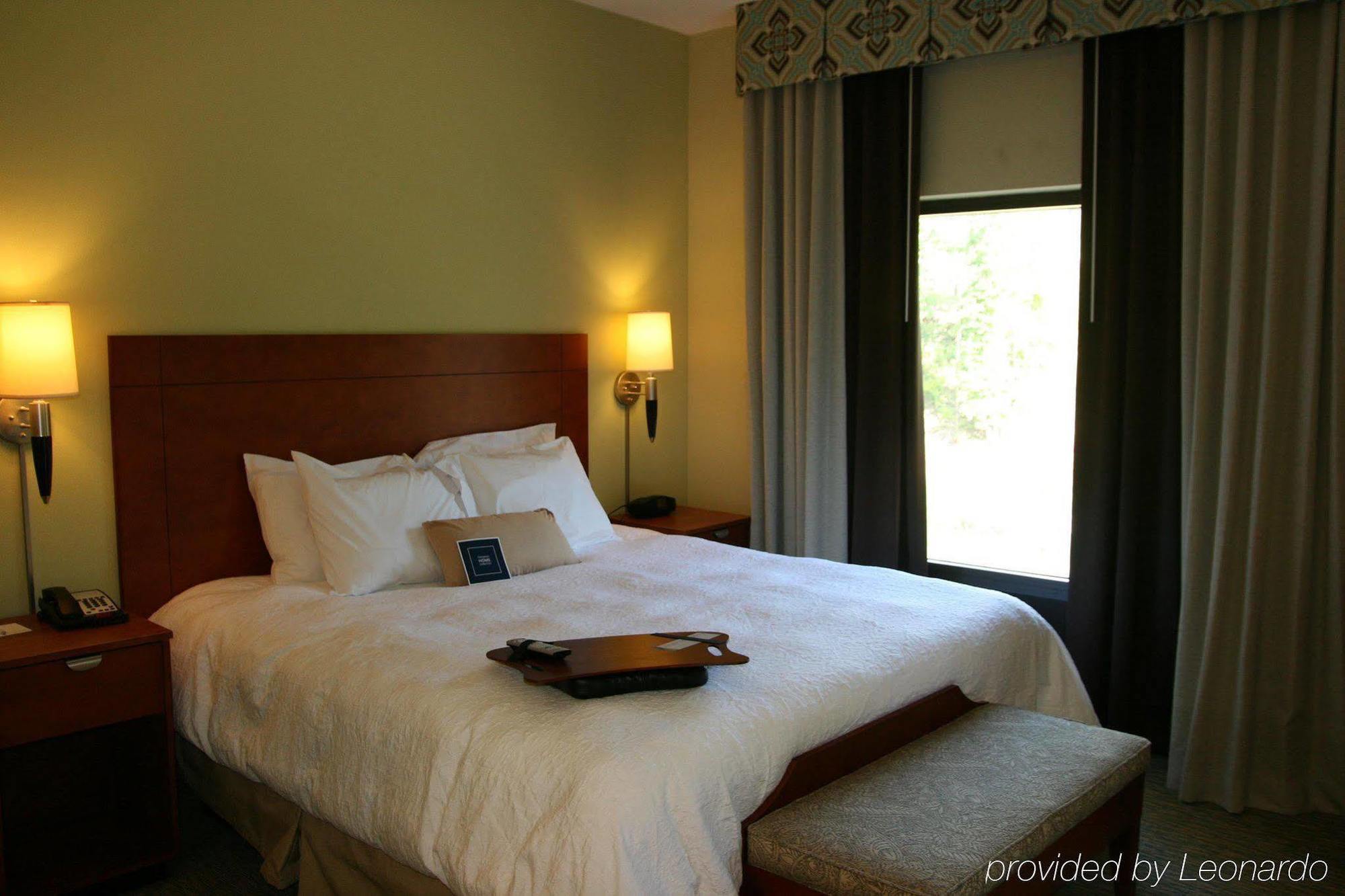 Hampton Inn & Suites Birmingham Airport Area Irondale Habitación foto